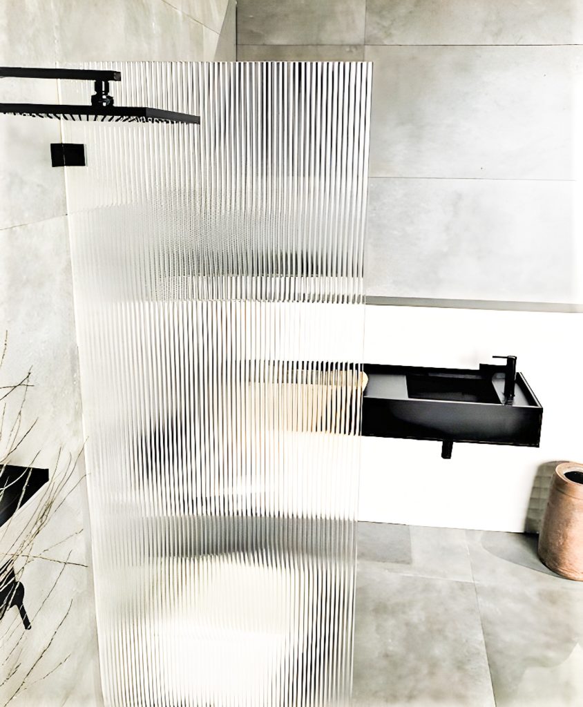 fluted glass fixed panel shower (1)